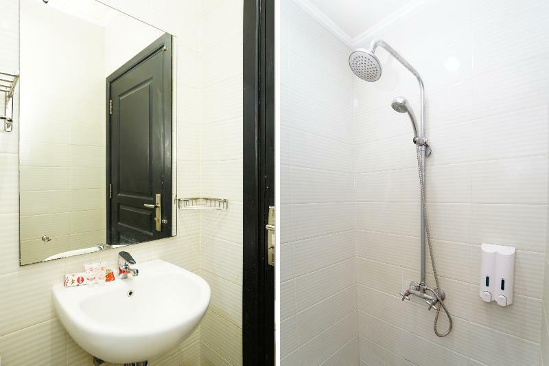 Oyo 235 Maumu Hotel & Lounge Сурабая Екстериор снимка